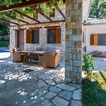 فيلة Pelion Serenity View Pouríon